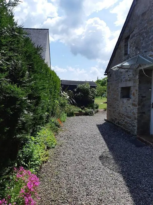 Maison De Ville A 5Mn De La Plage-Jardin Clos Proche Plage Planguenoual 0*,  France